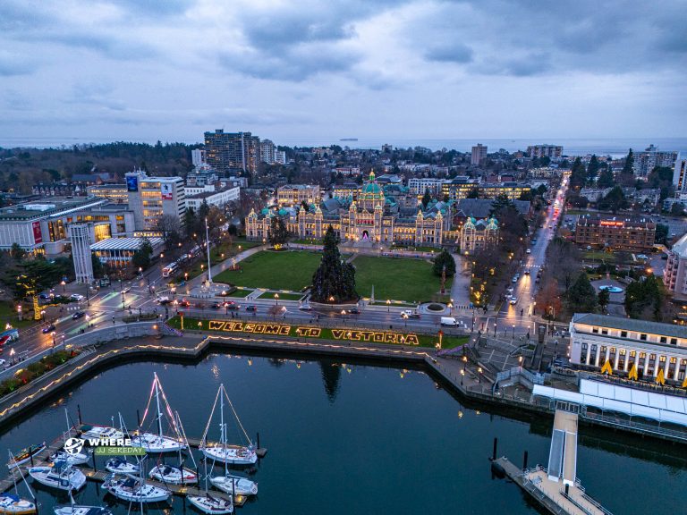 241213-JJS-B1-BC-Vancouver-Island-Victoria-Christmas-0031